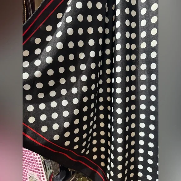 257 // NWT Zara hankerchief top // L - Picture 2 of 5